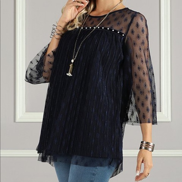 🖤RESTOCK🆕Monica Lace & Velvet Elegant Top🖤NWT🖤 - Picture 4 of 8